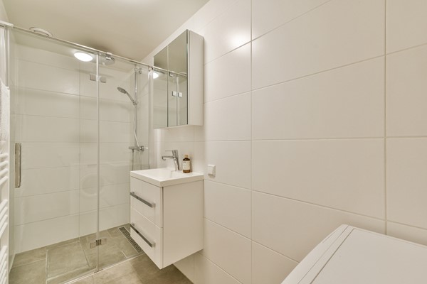 Medium property photo - Van Bossestraat 74-4, 1051 KB Amsterdam